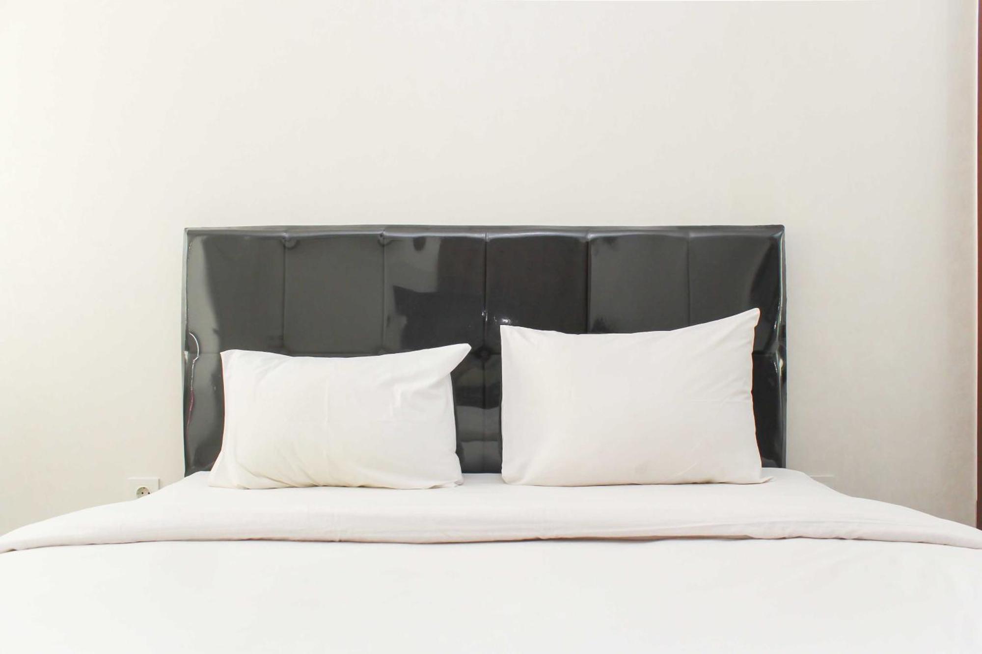And Elegant At Riverview Jababeka By Travelio * Bekasi